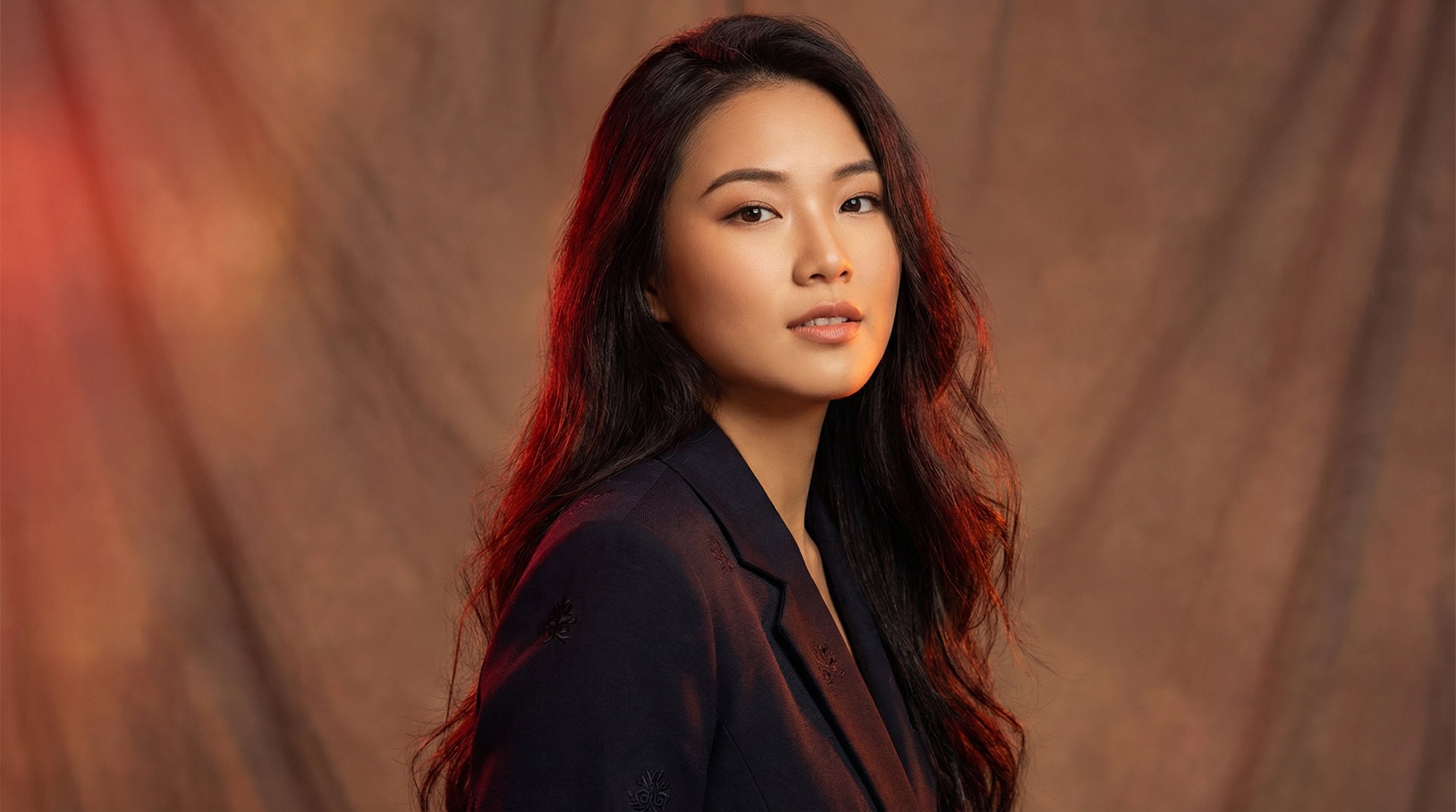 滴蜡调教精选视频：都市情感